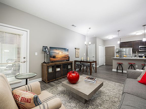 2nd image of 5260 Franklin St #5263-411