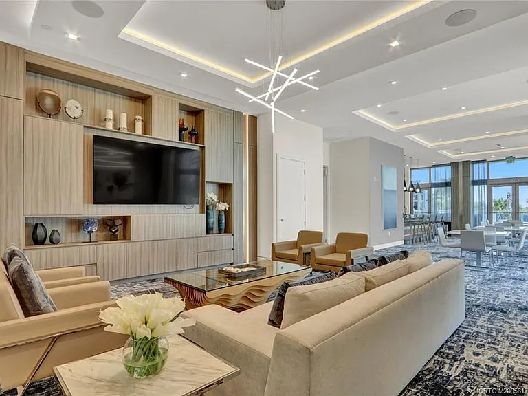 104 Water Club Ct N #18 — Photo 56