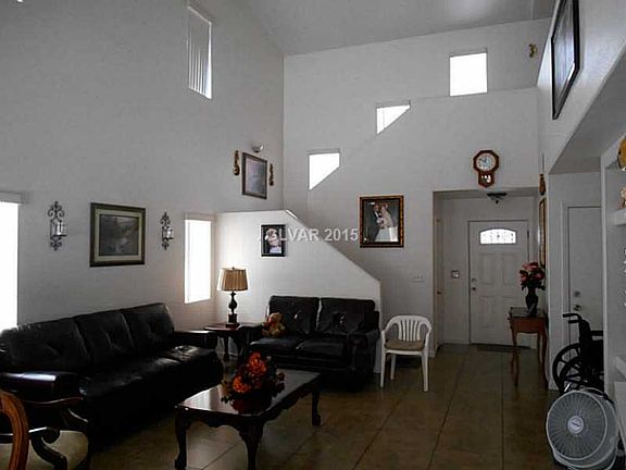 2nd image of 814 Hyattsville St