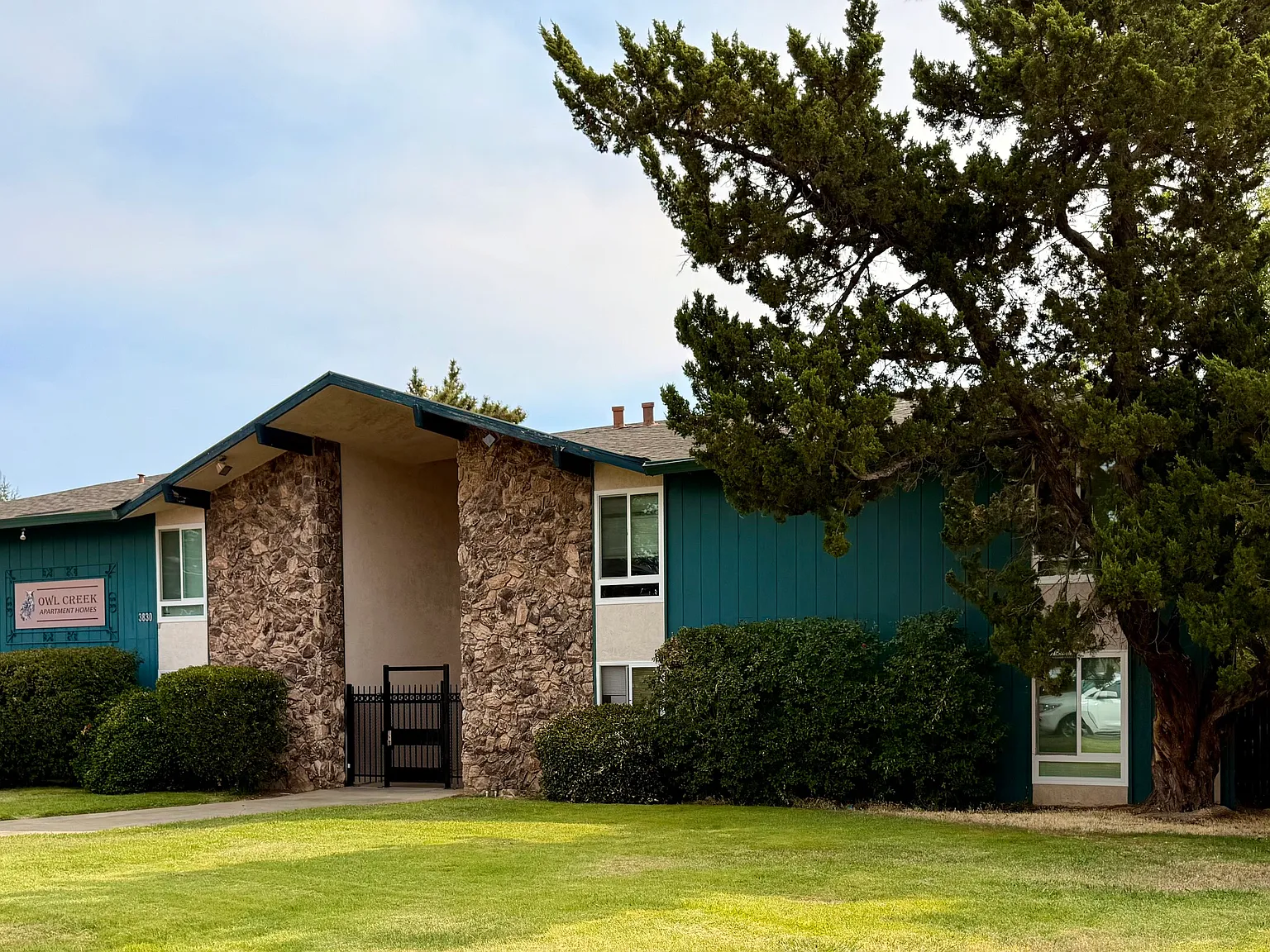 Owl Creek Apartment Homes — Photo 1
