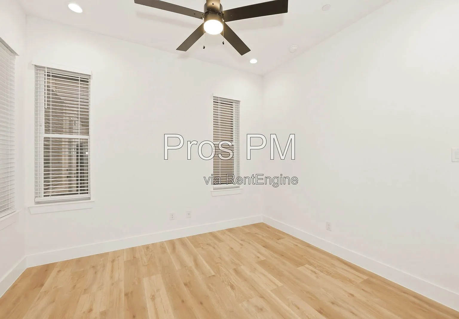 1 bed, 1.5 bath, 881 sqft, $2,000 — Photo 4