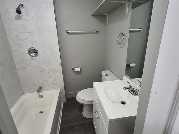 5th image of 1402 S Main St #2D