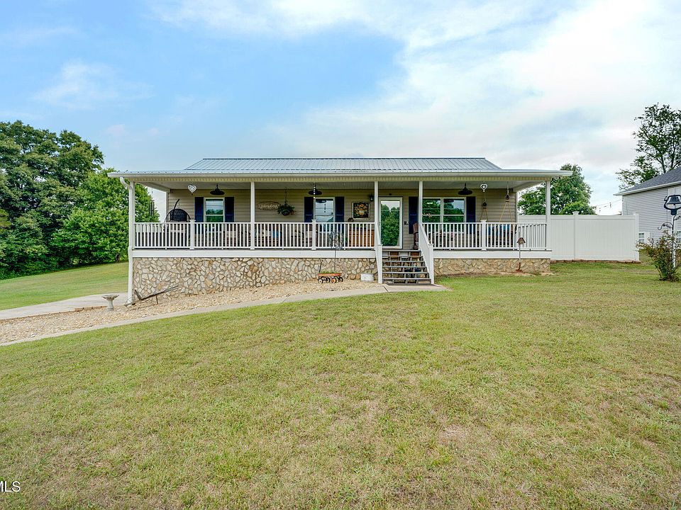 1st image of 69 Pine Ridge Dr
