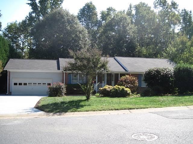 1st image of 4907 Prestwick Ln