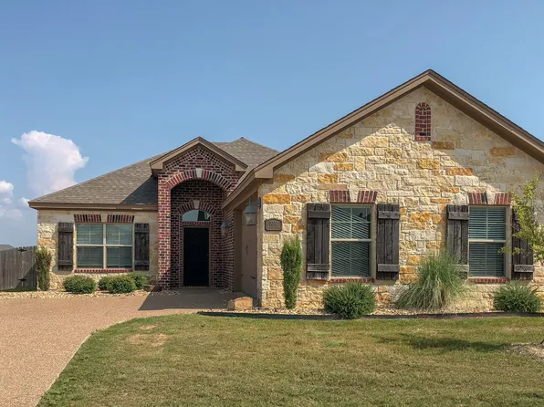 3032 Stallion Dr, Waco, TX 76706