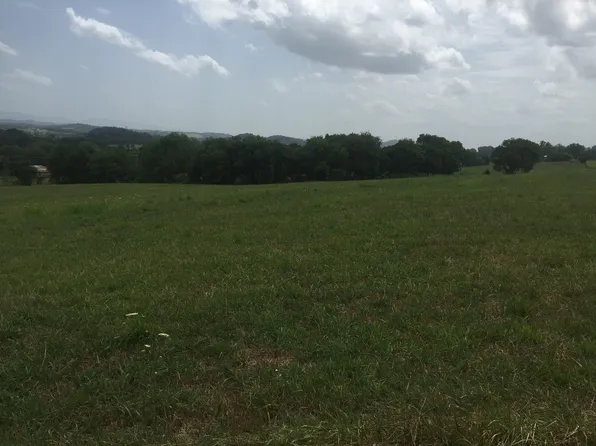 Kodak Rd, Kodak, TN 37764