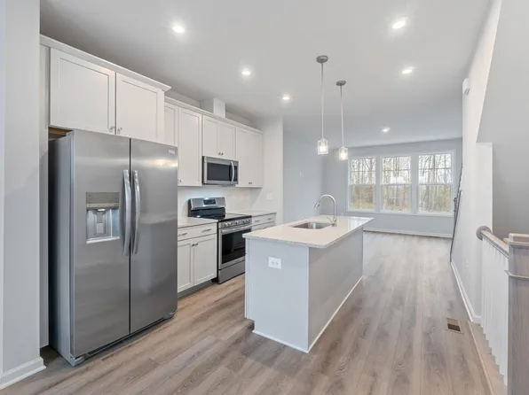 2249 Woodburn Rd, Charlottesville, VA 22901