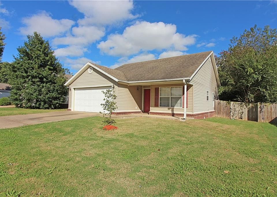 1st image of 40 Cheryl Cir