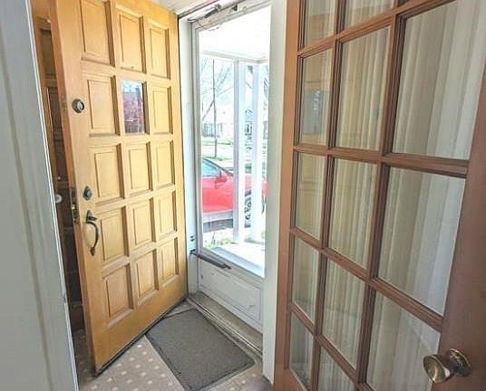 3rd image of 8443 Riverdale St
