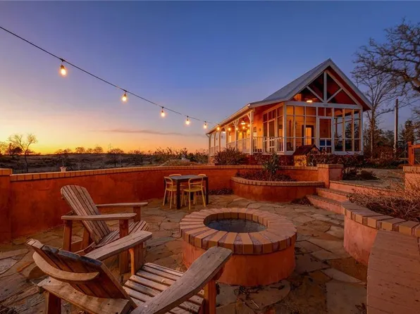 152 Green Acres Loop, Bastrop, TX 78602