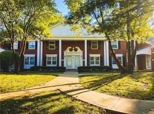 10585 Riley St, Overland Park, KS 66212