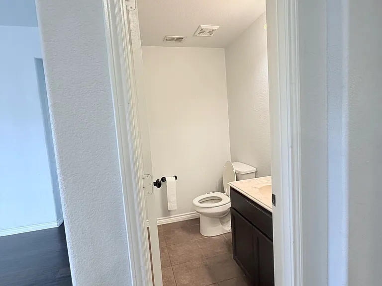 5727 Mountain Hollow Dr — Photo 11