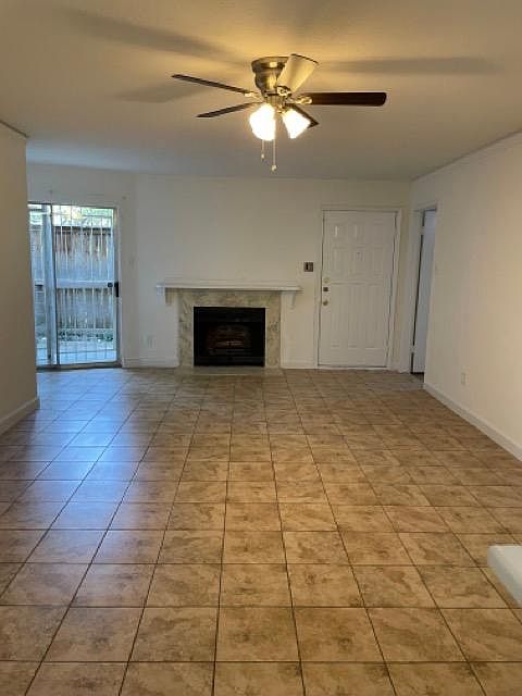 1st image of 8287 Creekbend Dr
