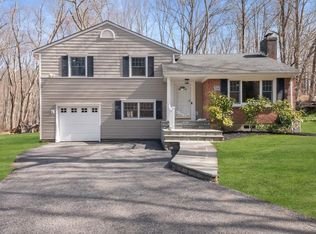 19 Bittersweet Ln, Mount Kisco, NY 10549