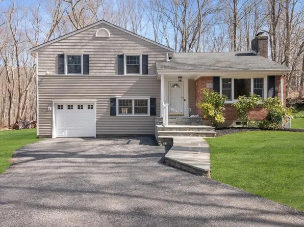 19 Bittersweet Lane, Mount Kisco, NY 10549