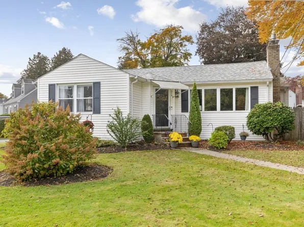 279 Lowell St, Wakefield, MA 01880