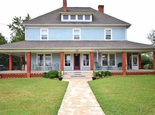 109 E Main St, East Bend, NC 27018