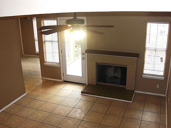 3rd image of 6459 Cambridge Glen Ln