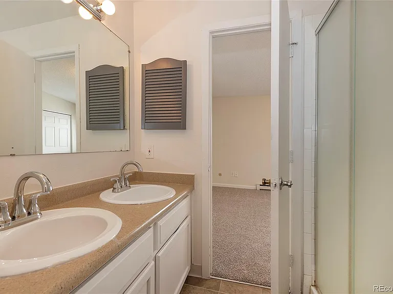 2280 S Oswego Way #305 — Photo 19