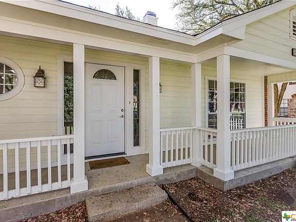 4th image of 109 Saint Andrews Pl