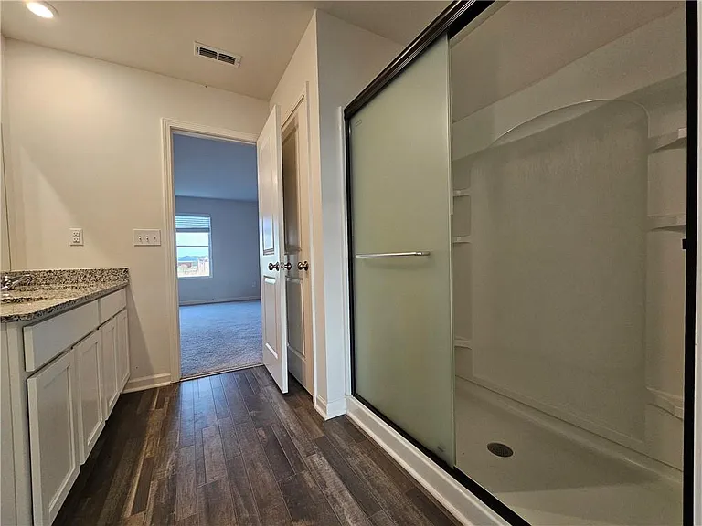 504 Pemberton St — Photo 22