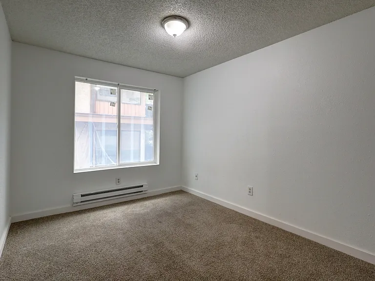 2130 S 107th St #E5 — Photo 5