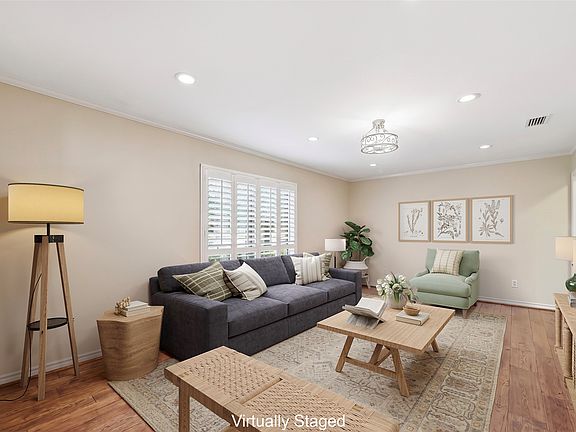 5th image of 1590 Sunset Hill Dr