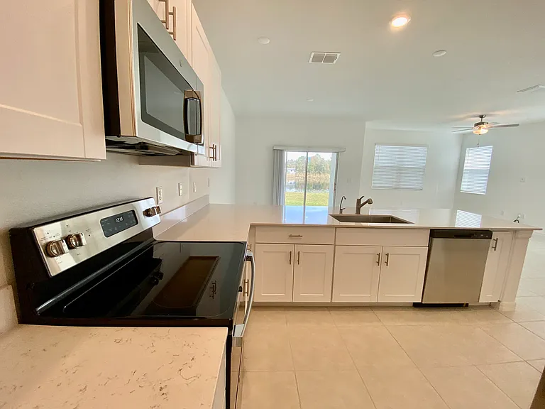 6246 Shiner St — Photo 15