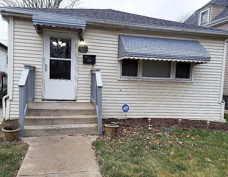 12530 S Wood St photo 1