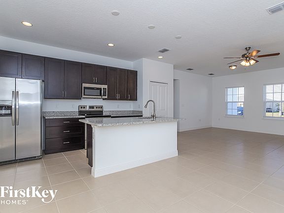 5th image of 506 Big Sioux Ct