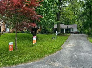 22 Jean Dr #1/2, Florissant, MO