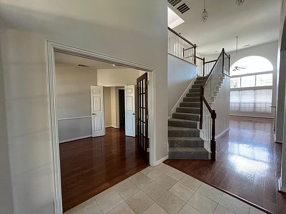 4th image of 11720 Cotswold Dr