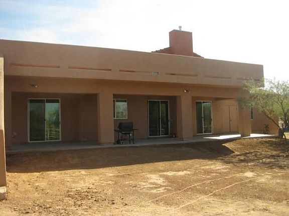LARGE DECK WITH BEAUTIFUL VIEWS