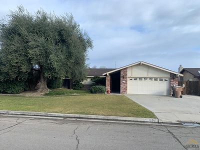 1204 Monique Ave, Bakersfield, CA, 93307