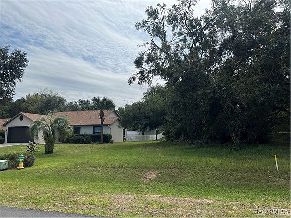 3rd image of 3014 E Brigadoon Ct