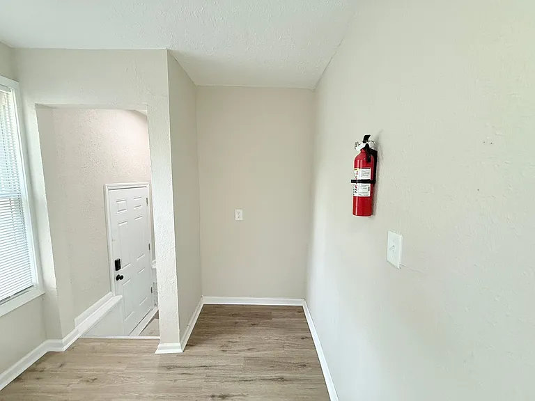 8772 Traverse St — Photo 5