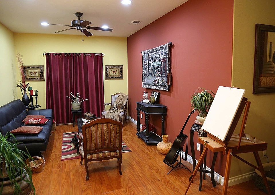 1st image of 3627 W Thornton Ave