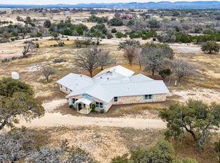 629 Laguna Rd, Bandera, TX 78003