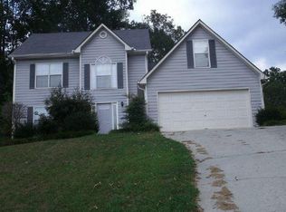 2937 Forest Ct, Loganville, GA 30052