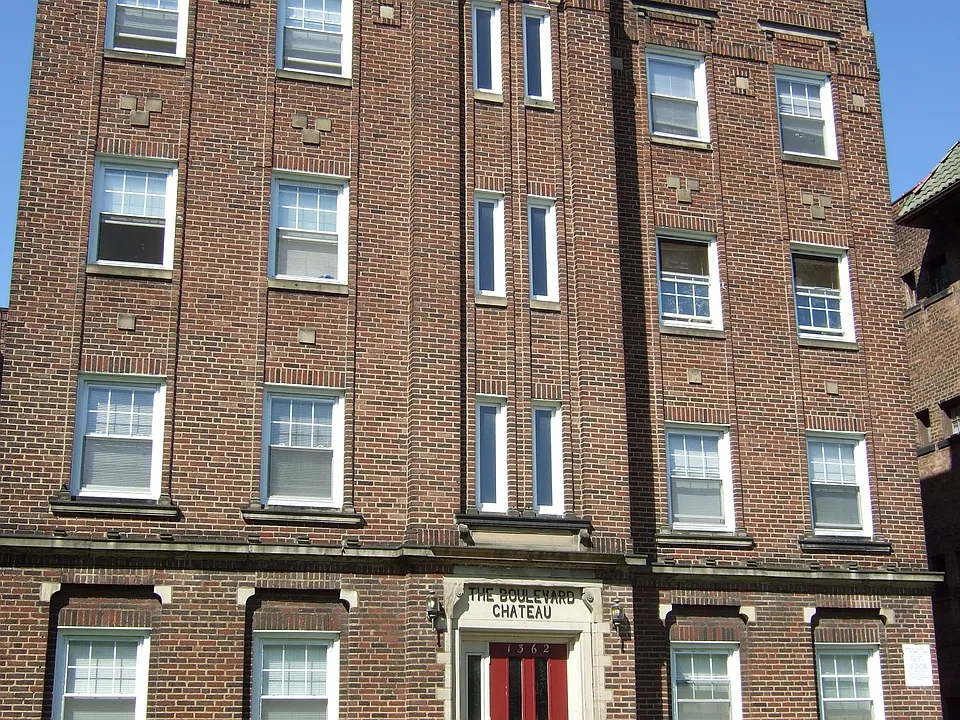 1362 West Blvd #3
