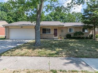 401 Ridgecrest Dr, Dayton, OH 45449