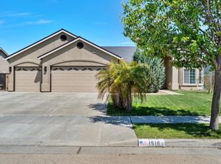 1516 Lime Ct, Lemoore, CA 93245