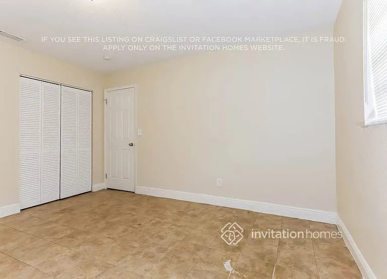 7441 Douglas St — Photo 8