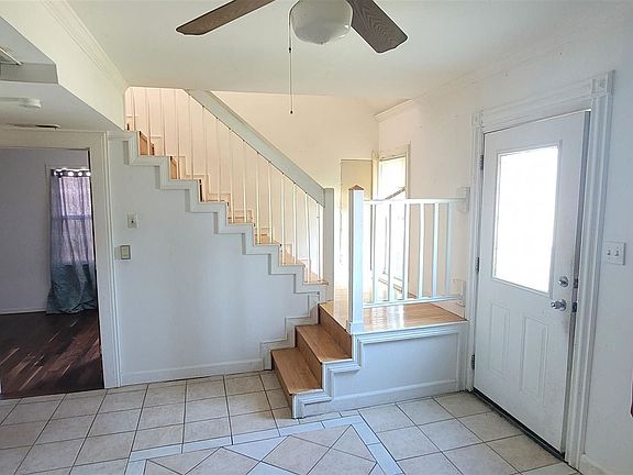 3rd image of 21514 Harper Lake Ave
