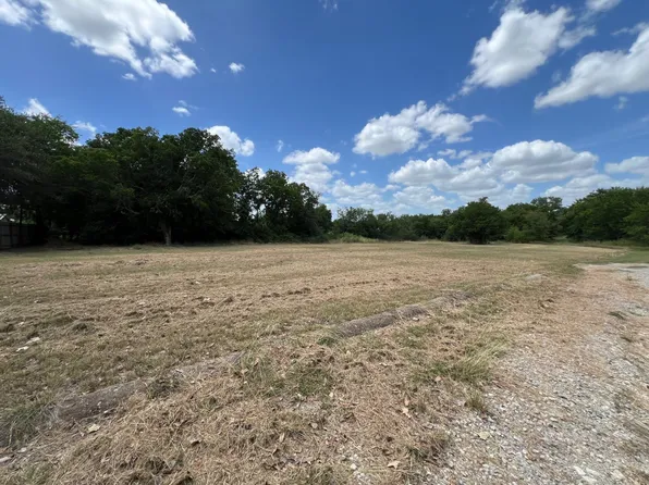 Newman Ave, Hamilton, TX 76531
