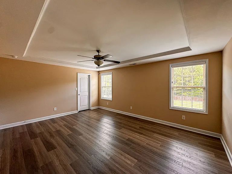 717 Saint Johns Loop — Photo 14