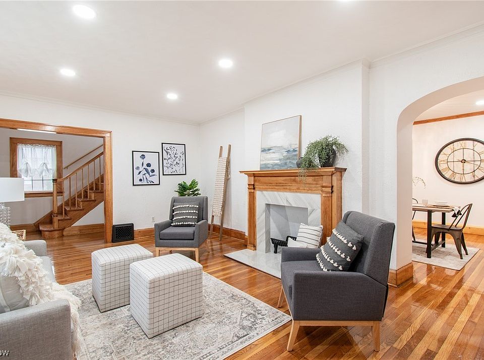 2nd image of 2235 Montclair Ave
