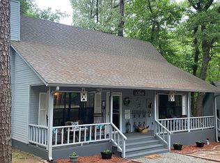 176 Mesa Verde Path, Holly Lake Ranch, TX 75765