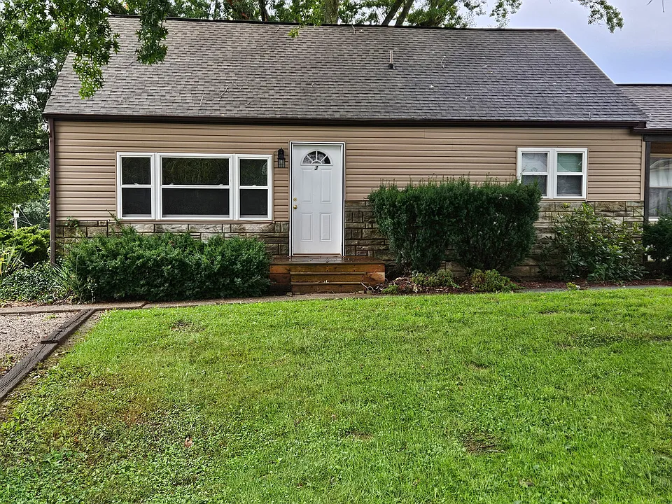 1400 Newberry Dr #3