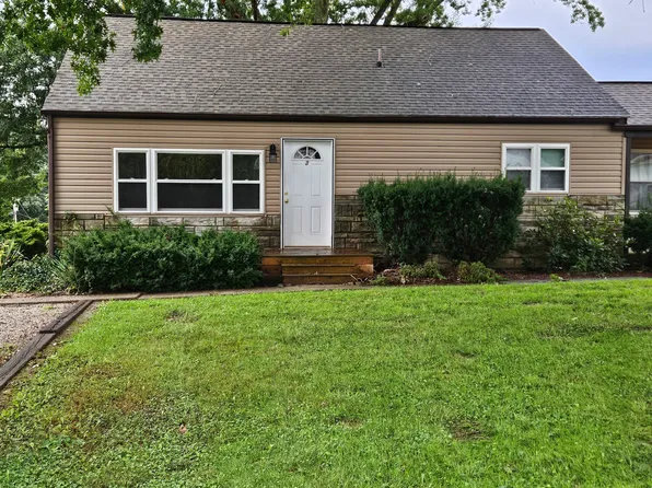 1400 Newberry Dr, Parkersburg, WV